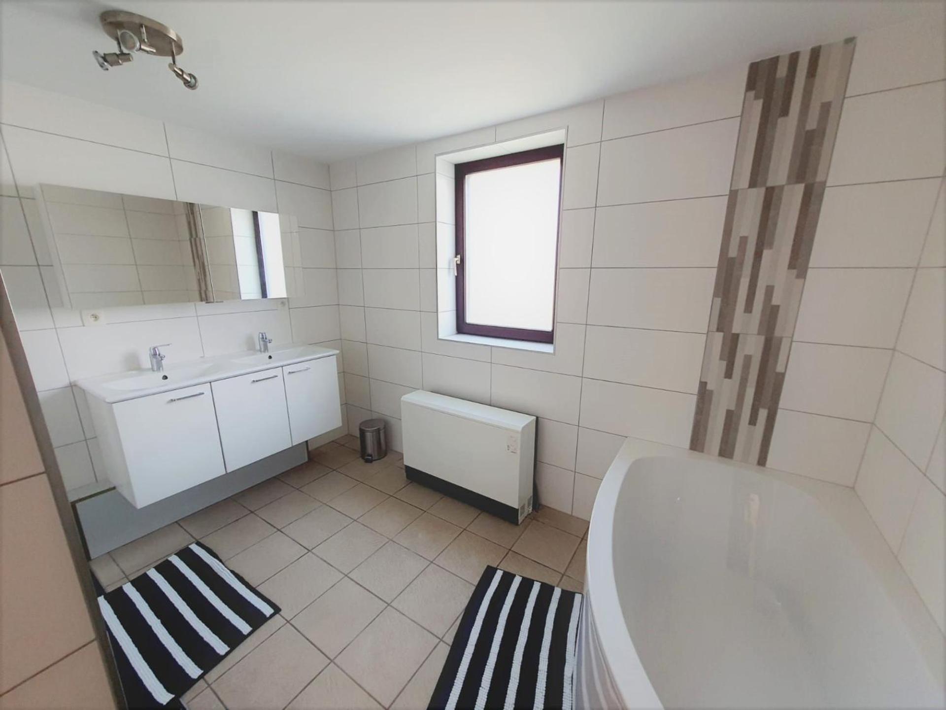 Maison De Vacances Situee Entre Liege, Tongres Et Vise Slins Екстериор снимка